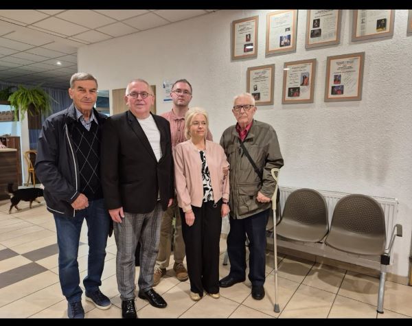 ee87a765 cbf9 48ab a0d8 eeadb34320a8